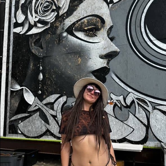 Meet your Posher, deer - Picture 2 of 3